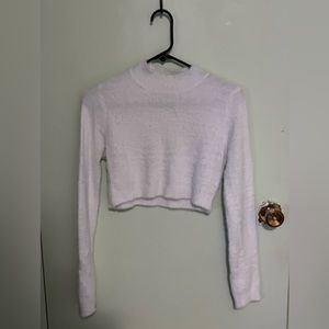 Fuzzy white polyester fitted crop sweater